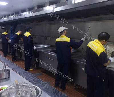 深圳酒店厨房油烟管道设备清洗方法(图1) 深圳酒店厨房油烟管道设备清洗方法(图1)